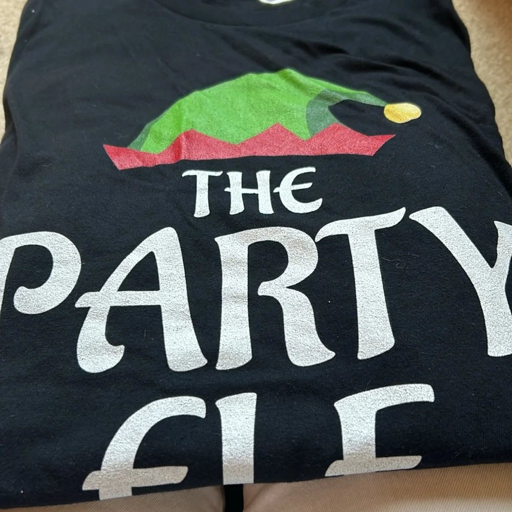 NWOT Party elf Christmas Tee - Picture 7 of 7